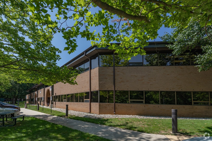 More Photos Of 10015 Old Columbia Rd, Columbia Office For Lease