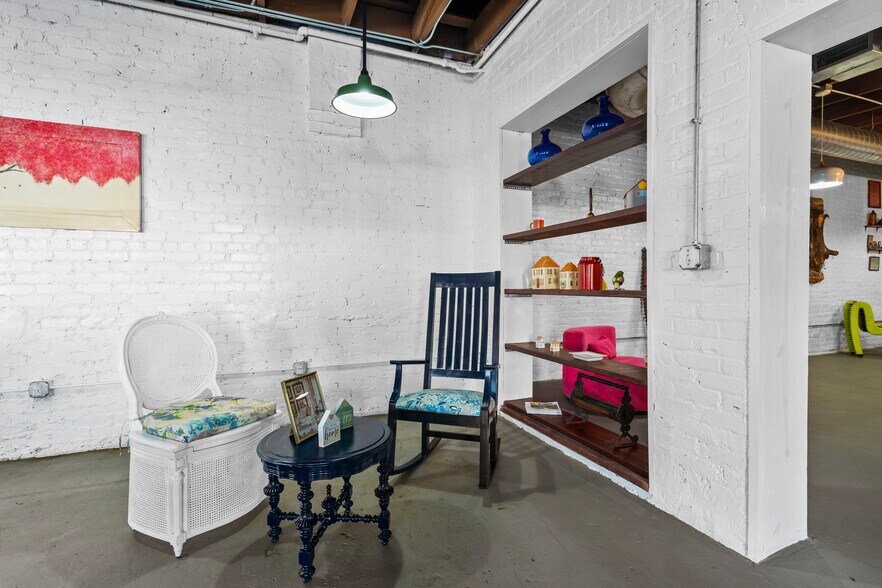 More Photos Of 123 S Railroad Ave, Dunn General Retail For Sale