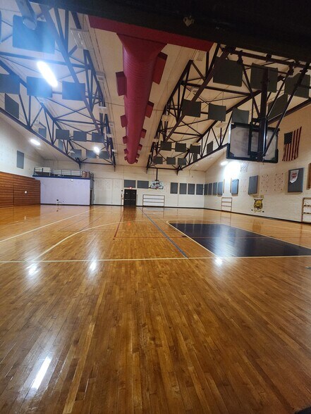 More Photos Of 14733 Main St, Moores Hill Flex For Sale