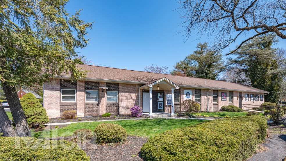 Primary Photo Of 235 Division St, Harrisburg Medical For Sale