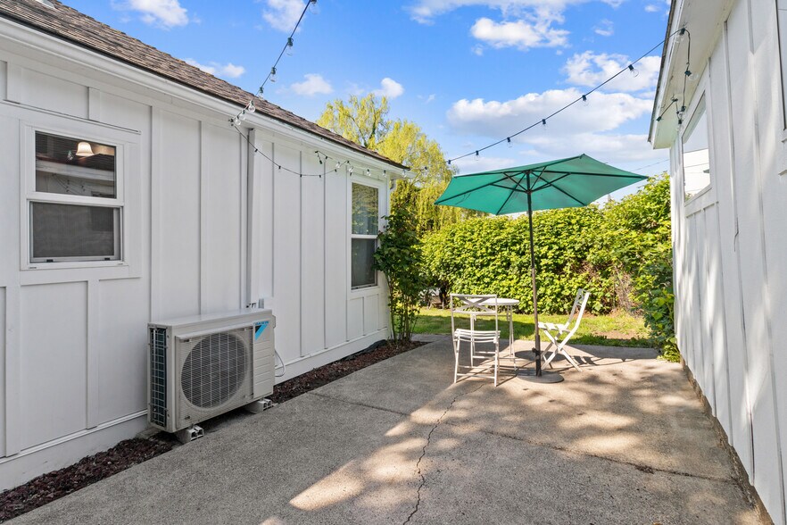 More Photos Of 510 E 16th St, Vancouver Manufactured Housing Mobile Home Park For Sale