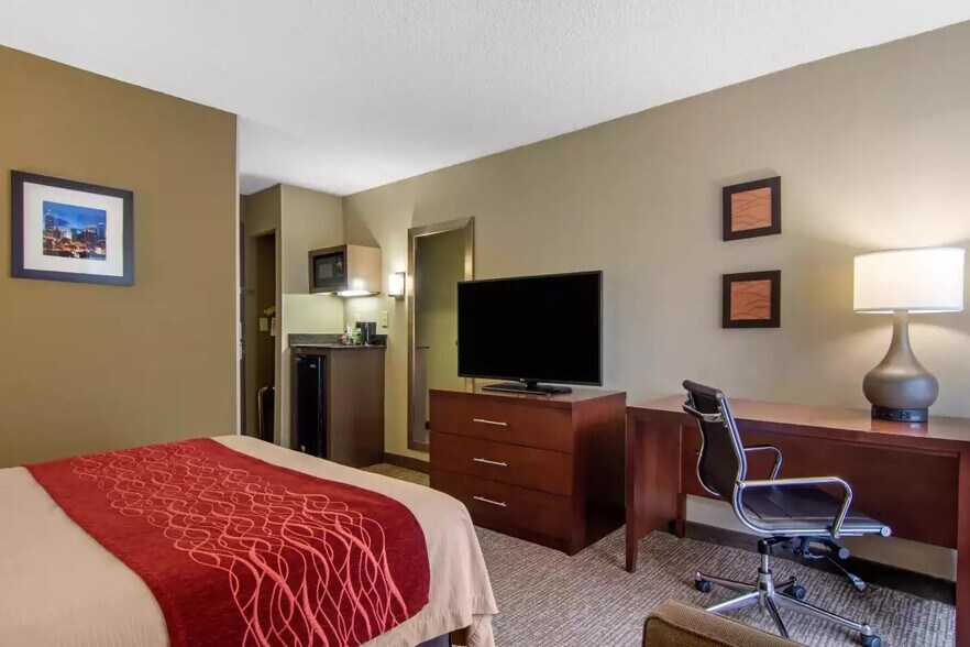 More Photos Of 5793 Roswell Rd NE, Atlanta Hotel For Sale