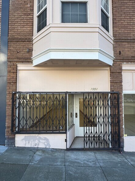 More Photos Of 1551-1555 Clement St, San Francisco Storefront Retail Residential For Lease