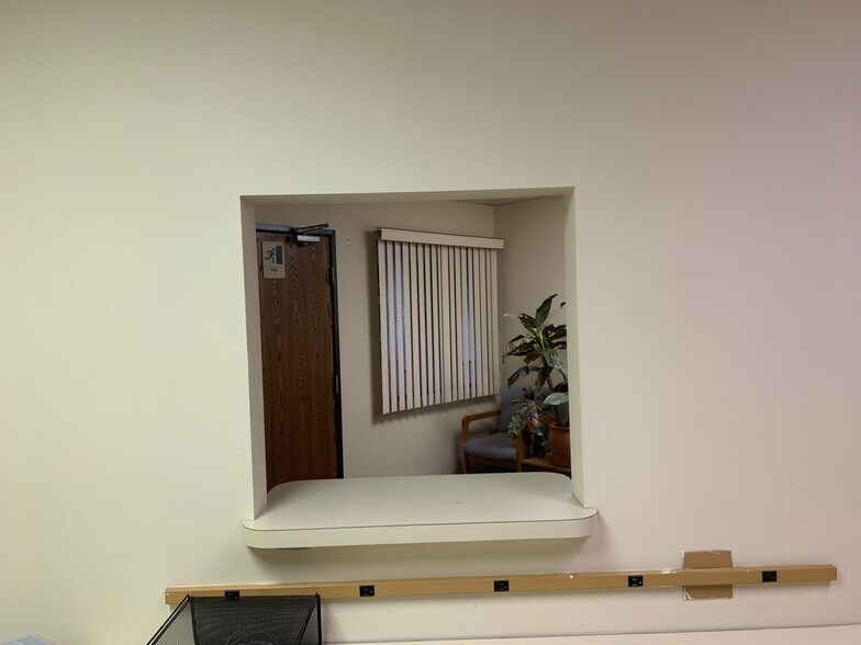 More Photos Of 38300 Van Dyke Ave, Sterling Heights Medical For Lease