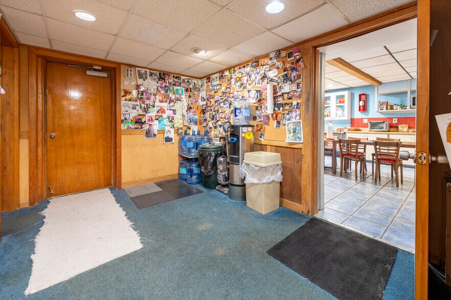 More Photos Of 15221 NE 21st Ave, Miami Warehouse For Sale