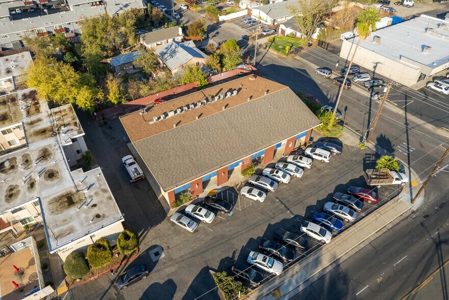 More Photos Of 2391 Arden Way, Sacramento Office For Sale