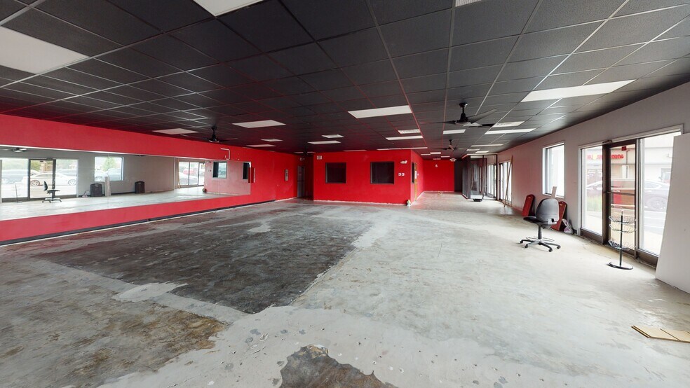 More Photos Of 3001-3031 Meridian Meadows Rd, Greenwood Unknown For Lease