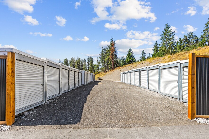 More Photos Of 2670 Lower Glenrosa Rd, West Kelowna Specialty For Sale