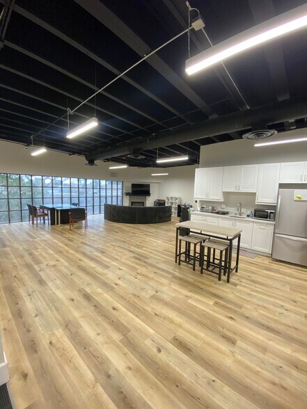 More Photos Of 3505 Cadillac Ave, Costa Mesa Office For Lease