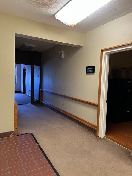 More Photos Of 402 S Ragsdale St, Jacksonville Office For Sale