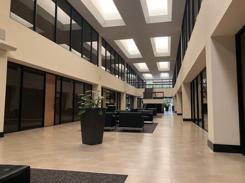 More Photos Of 16350 Park Ten Place Dr, Houston Office For Lease
