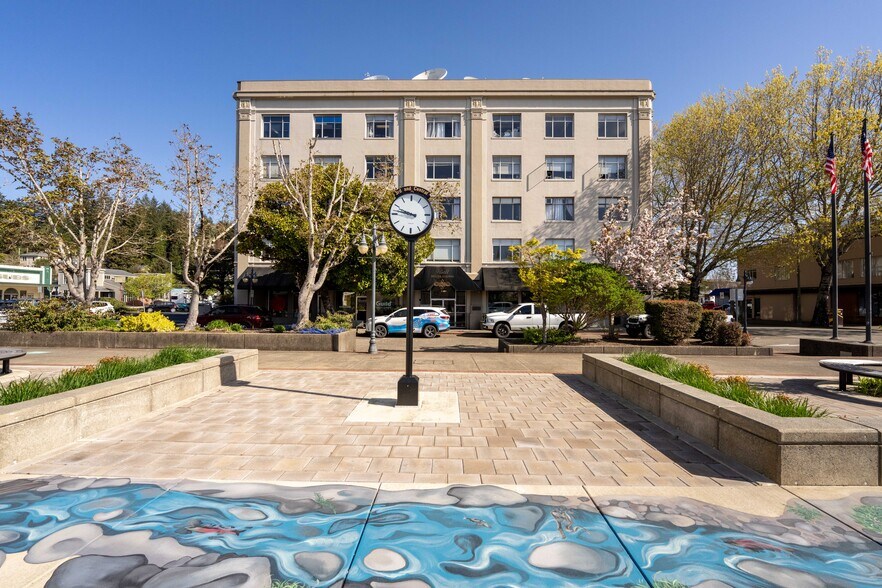 Primary Photo Of 340 Central Ave, Coos Bay Medical For Sale