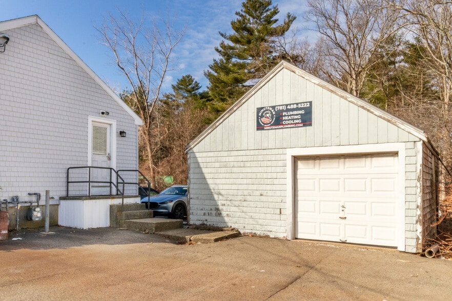 More Photos Of 1581 Main St, Weymouth Freestanding For Sale