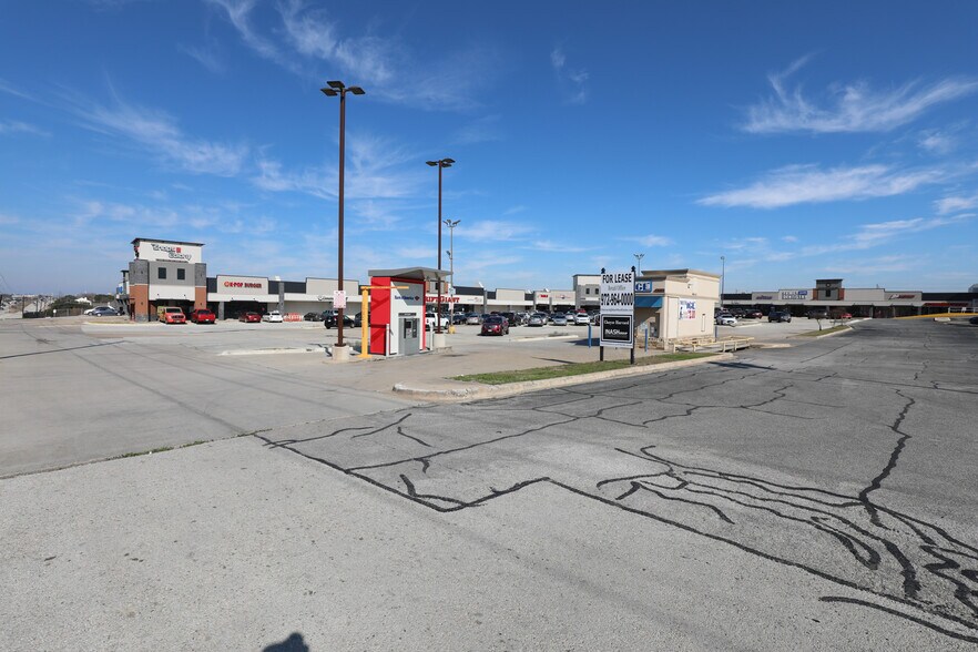 More Photos Of 5000 Main St, The Colony Unknown For Lease