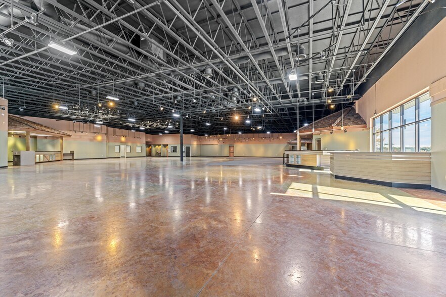 More Photos Of 1759 W Avenue J12, Lancaster Freestanding For Lease