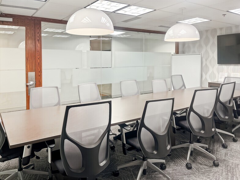 More Photos Of 39555 Orchard Hill Pl, Novi Coworking Space