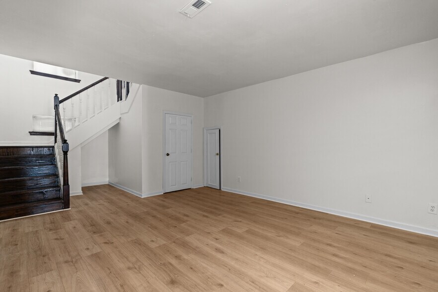 More Photos Of 1936-1956 Benton St, Saint Louis Apartments For Sale