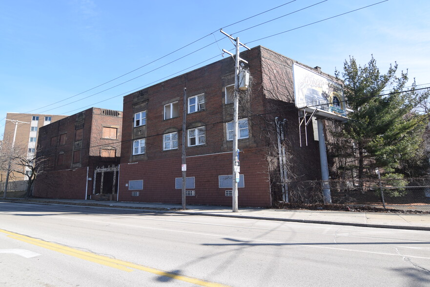 Primary Photo Of 14012 Lakeshore Blvd, Cleveland Apartments For Sale