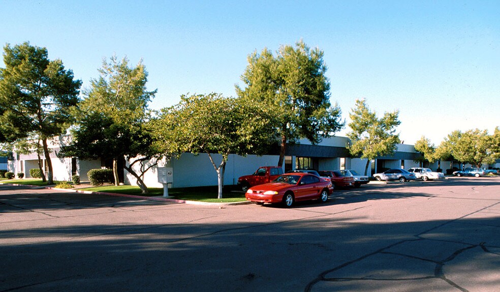 More Photos Of 4246 E Wood St, Phoenix Warehouse For Lease