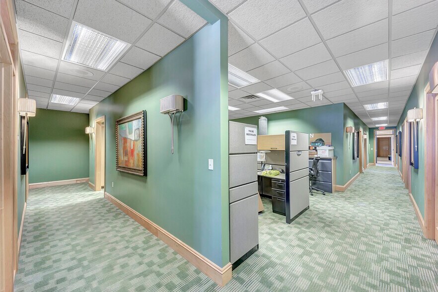 More Photos Of 900 W College Ave, Appleton Office For Lease