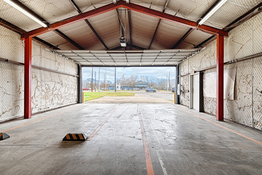 More Photos Of 1250 S State Highway 205, Rockwall Warehouse For Sale