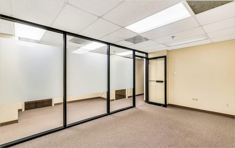 More Photos Of 10 Allen St, Toms River Office For Lease