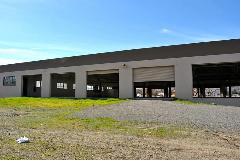 More Photos Of 723 Railroad Ave, Winters Warehouse For Lease