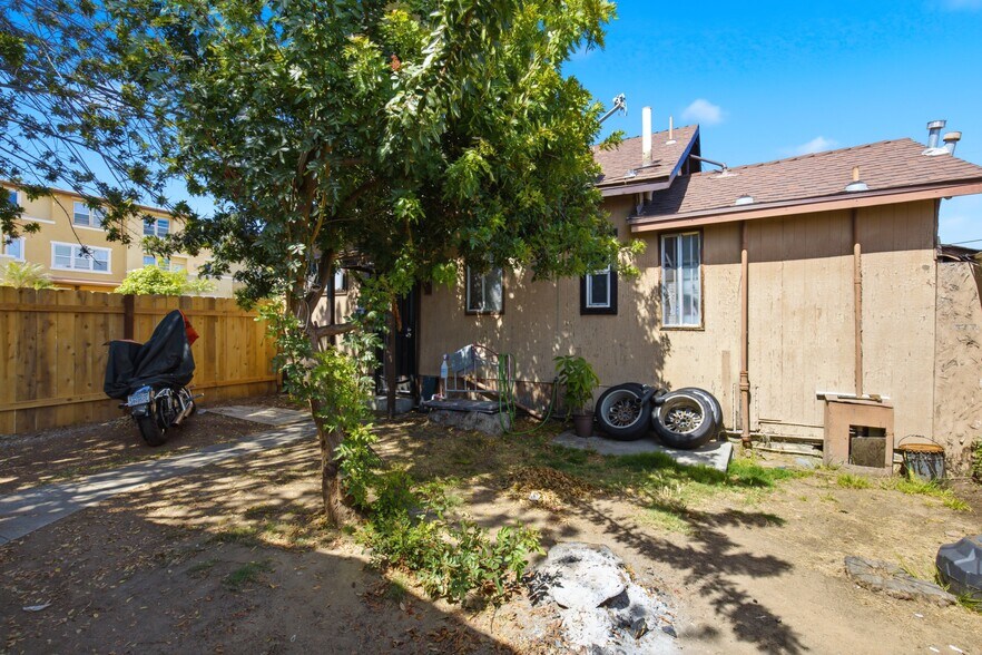 More Photos Of 2908-12 E 8th st, National City Multifamily For Sale