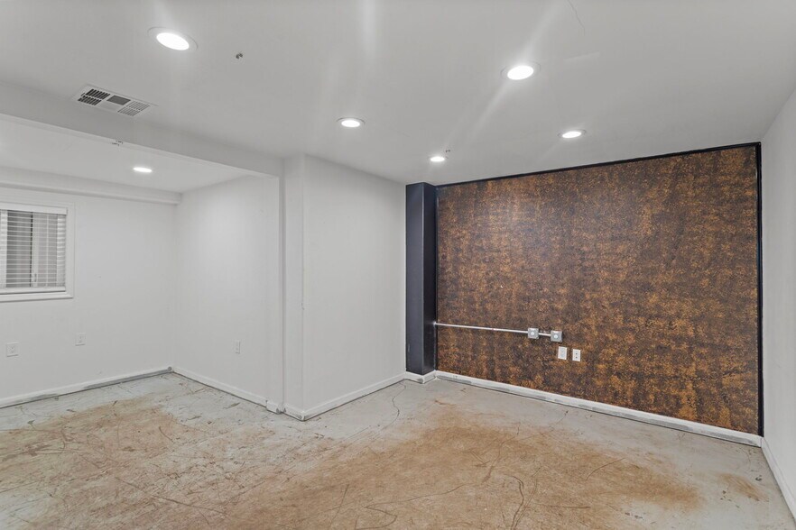 More Photos Of 4260 W Artesia Ave, Fullerton Warehouse For Sale