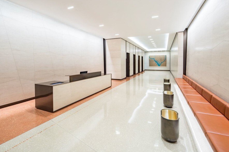 More Photos Of 2001 Pennsylvania Ave NW, Washington Office For Lease