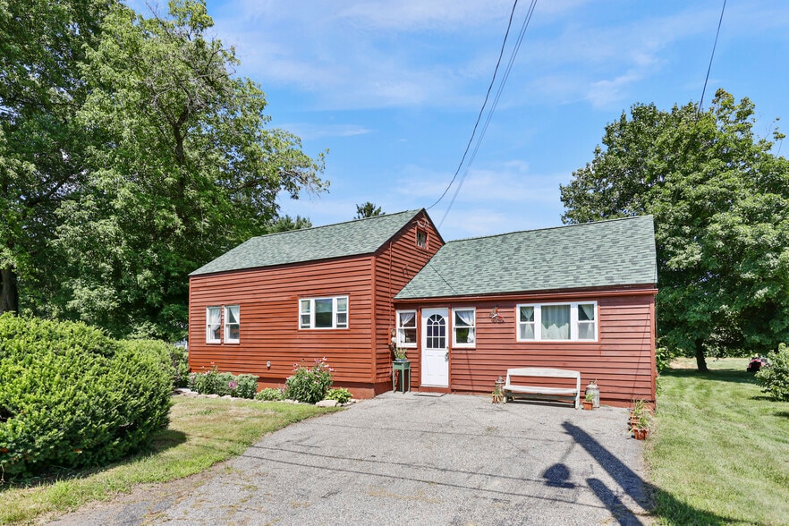 More Photos Of 2010-2012 Clayton Mill Rd, Mill River Specialty For Sale