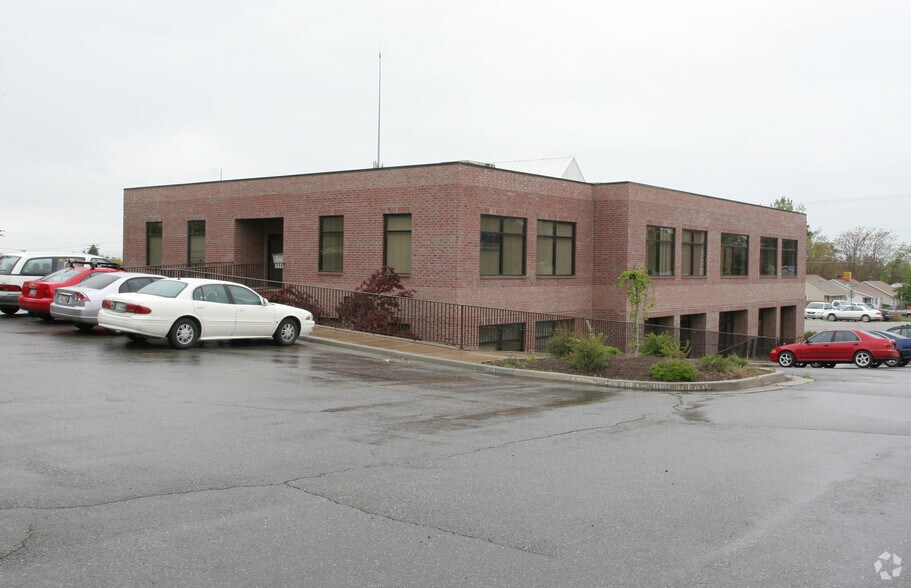 More Photos Of 466 N Main St, Clearfield Office For Lease