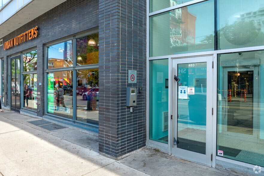 More Photos Of 477-483 Queen St W, Toronto Office For Lease