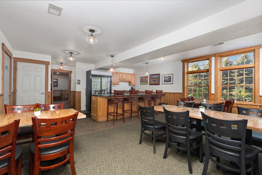 More Photos Of 10343 E Hilltop Rd, Suttons Bay Winery Vineyard For Sale