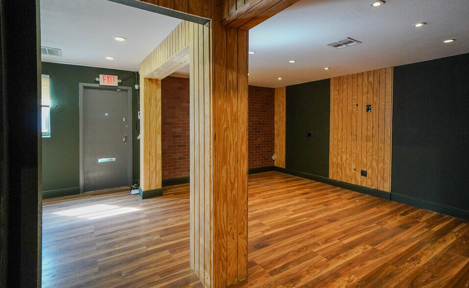 More Photos Of 743-749 NW 23rd St, Miami Food Processing For Sale