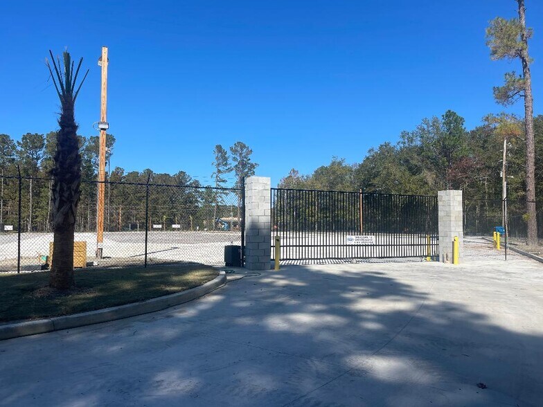 More Photos Of 1709 Memorial Ave, Ridgeland Land For Sale