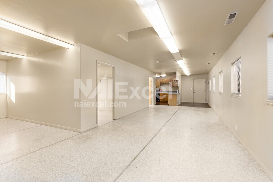 More Photos Of 47 E Center St, Parowan Storefront Retail Office For Lease