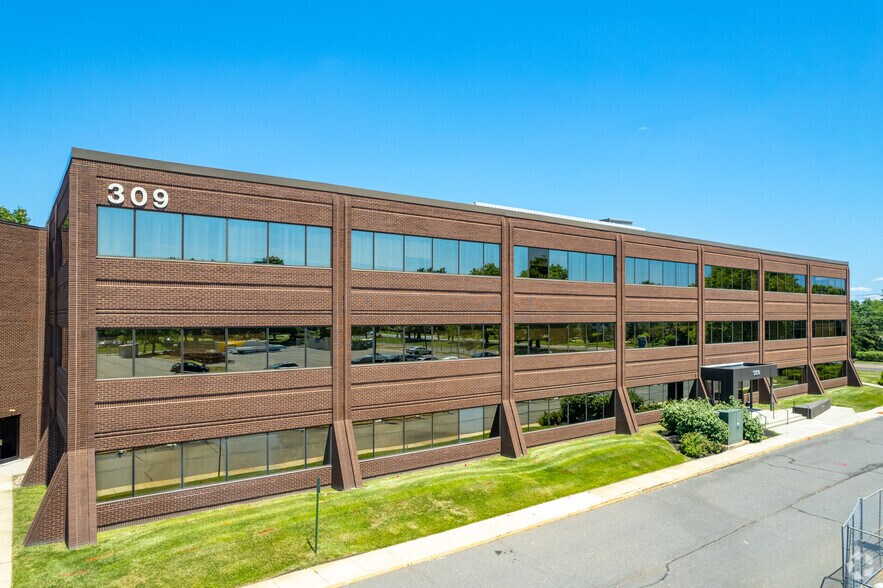 More Photos Of 309 Fellowship Rd, Mount Laurel Office For Lease
