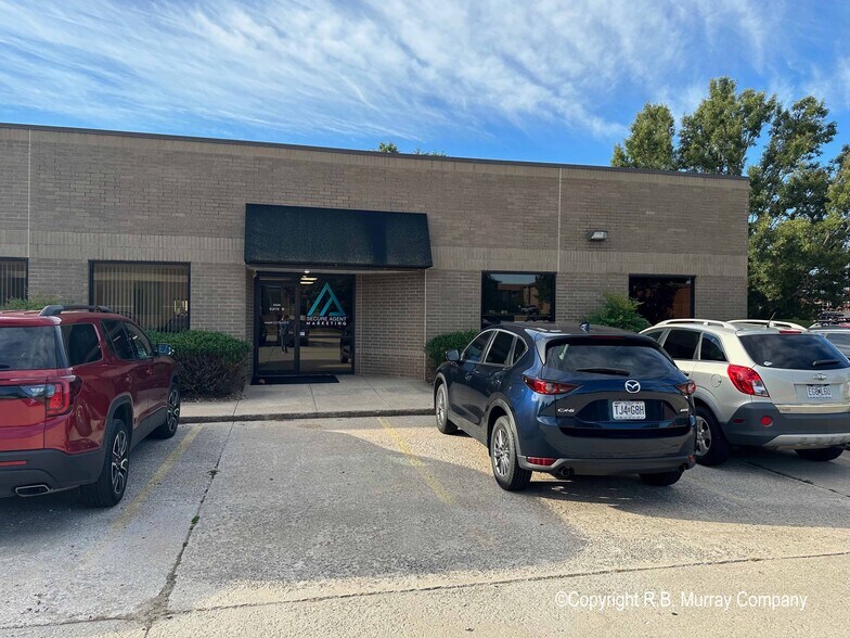 More Photos Of 3524 S Culpepper Cir, Springfield Office For Lease