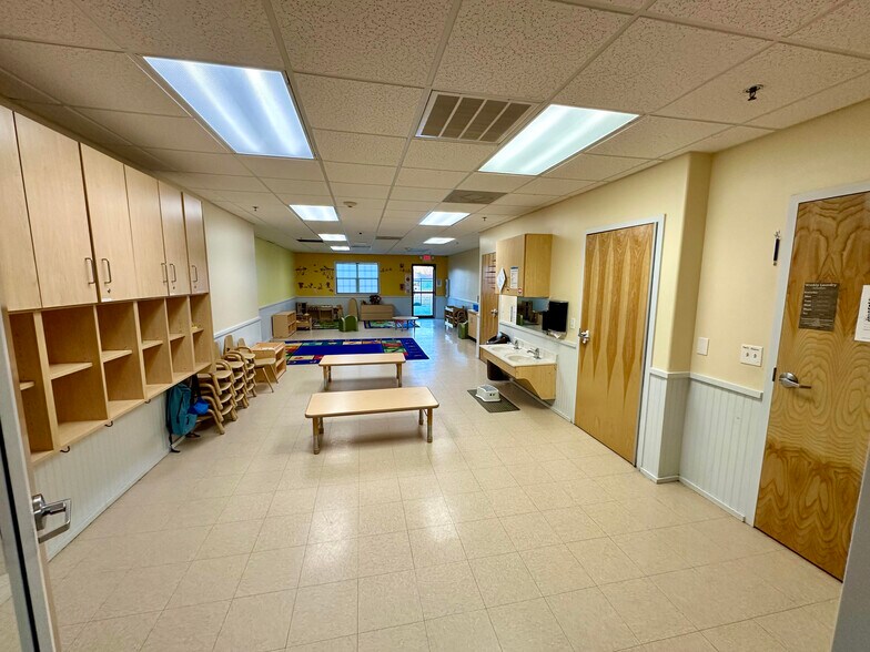 More Photos Of 1301 N Lakeline Blvd, Cedar Park Schools For Sale