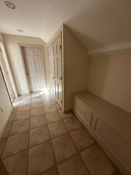More Photos Of 40 Lafayette St, Yarmouth Loft Creative Space For Sale