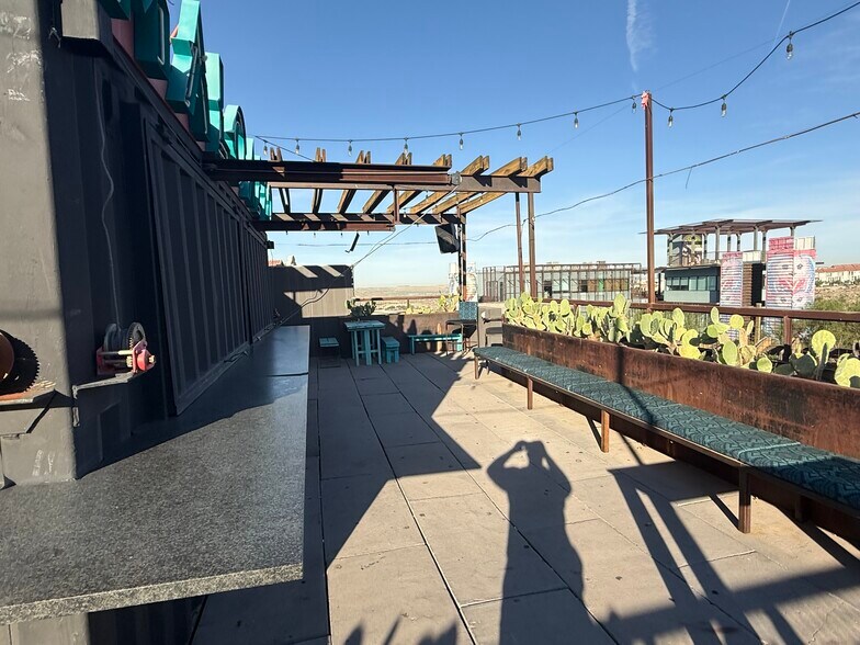 More Photos Of 4935 N Mesa St, El Paso Restaurant For Lease