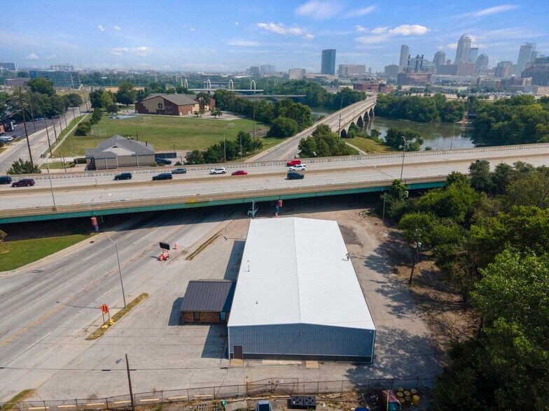 More Photos Of 1091 Kentucky Ave, Indianapolis Warehouse For Lease