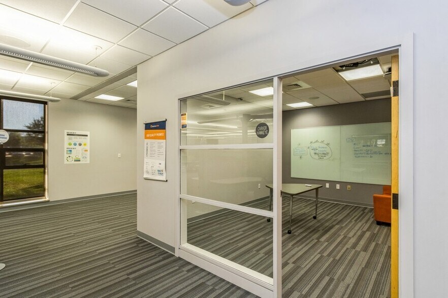 More Photos Of 2834 Northgate Dr, Iowa City Office For Lease