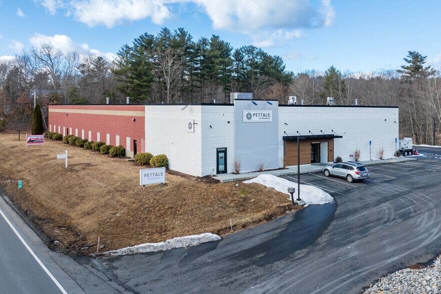 Primary Photo Of 144 Sturbridge Rd, Charlton Warehouse For Sale
