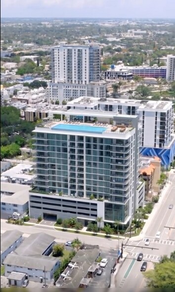 Primary Photo Of 418 S Federal Hwy, Hollywood Hotel For Sale
