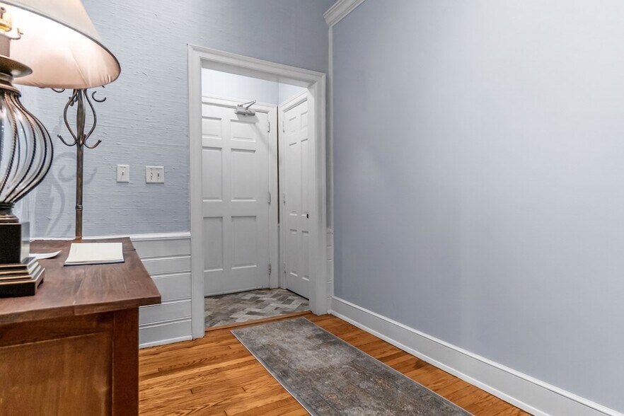 More Photos Of 235 Cedric St, Leesburg Office Residential For Lease