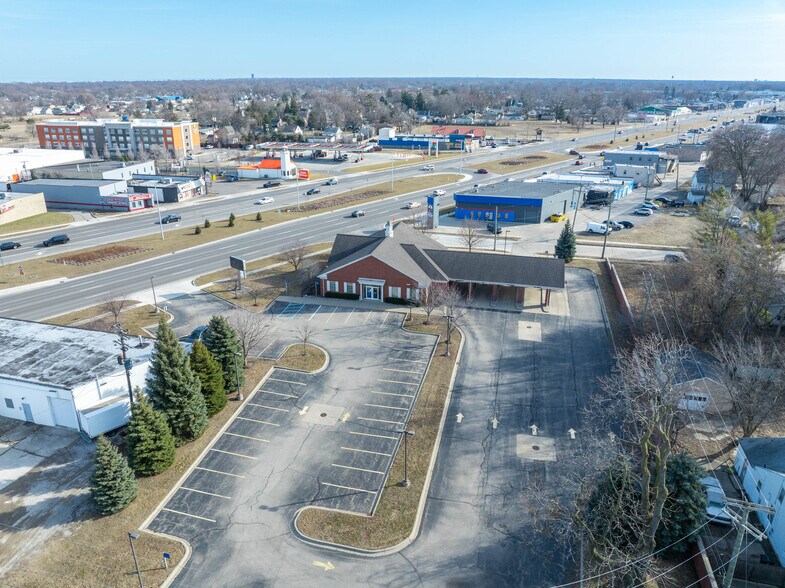 More Photos Of 30379 Gratiot Ave, Roseville Bank For Sale