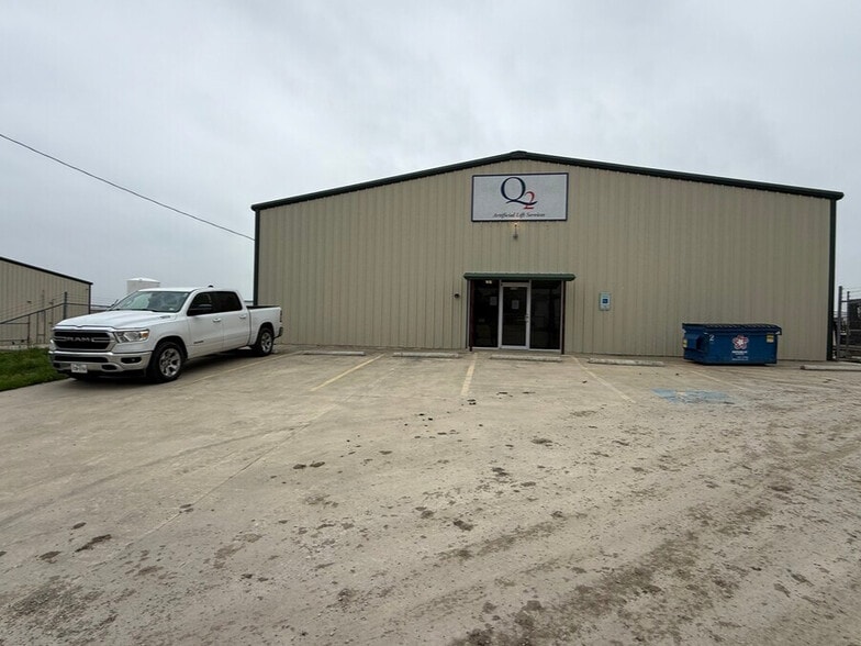 Primary Photo Of 115 Wyoming Blvd, Pleasanton Warehouse For Lease