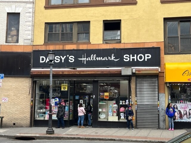 More Photos Of 6-8 N Broadway, Yonkers General Retail For Sale